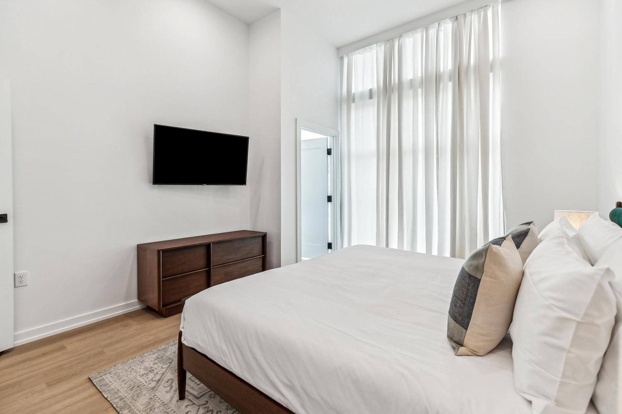 The Revelry Aparthotel Ню Орлиънс Екстериор снимка